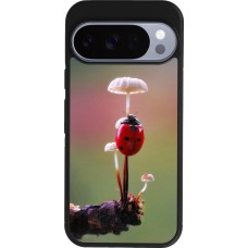 Google Pixel 10 / Pixel 10 Pro Case Hülle - Silikon schwarz Ladybird on a mushroom Spring 2026
