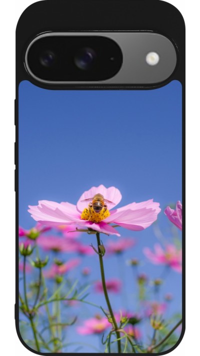 Coque Google Pixel 9 / Pixel 9 Pro - Silicone rigide noir Bee on a flower 2026