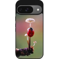 Coque Google Pixel 9 / Pixel 9 Pro - Silicone rigide noir Ladybird on a mushroom 2026