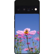 Google Pixel 6 Pro Case Hülle - Silikon schwarz Bee on a flower Spring 2026