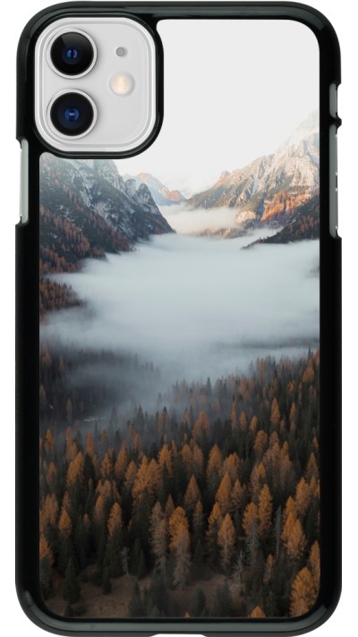 Coque iPhone 11 - Autumn 22 forest lanscape