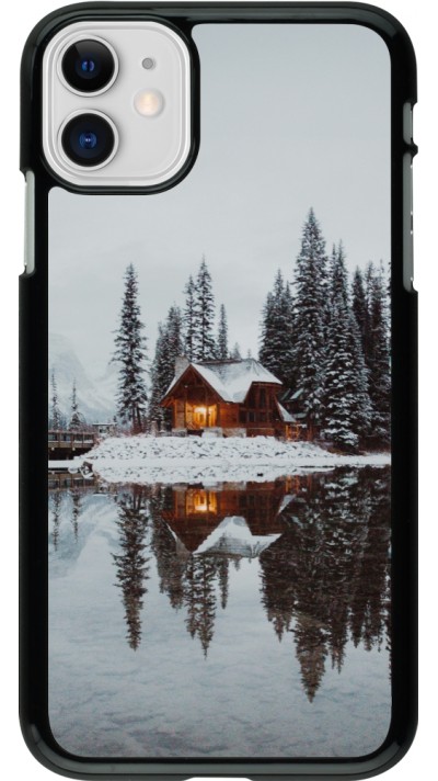 Coque iPhone 11 - Winter 25 Winter house forest afternoon