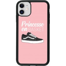Coque iPhone 11 - Silicone rigide noir princesse en basket