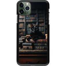 iPhone 11 Pro Max Case Hülle - Katze Bücher dunkel