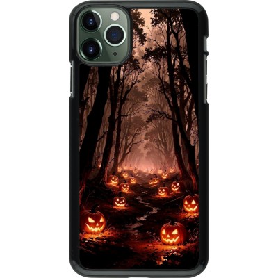Coque iPhone 11 Pro Max - Halloween 2025 Road of Terrifying Pumpkins