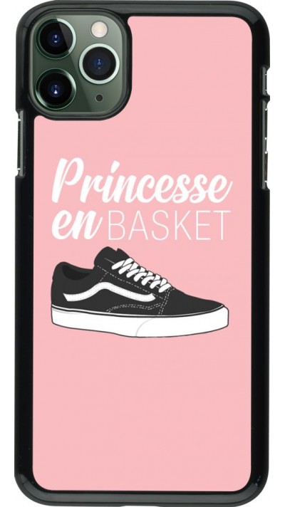 Coque iPhone 11 Pro Max - princesse en basket