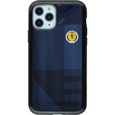 iPhone 11 Pro Case Hülle - Hybrid Armor schwarz Schottland personalisierbares Fussballtrikot