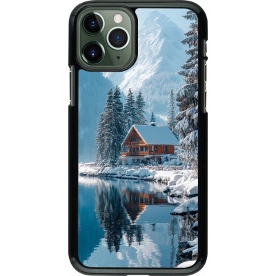 iPhone 11 Pro Case Hülle - Winter 25 Winter house forest day