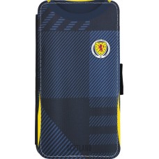 iPhone 11 Pro Case Hülle - Wallet schwarz Schottland personalisierbares Fussballtrikot