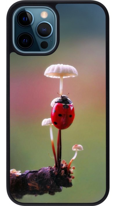 Coque iPhone 12 / 12 Pro - Silicone rigide noir Ladybird on a mushroom 2026