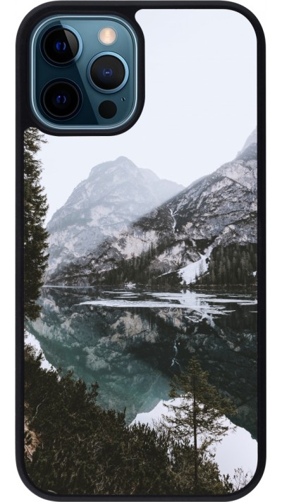 Coque iPhone 12 / 12 Pro - Silicone rigide noir Winter 22 snowy mountain and lake
