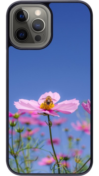 iPhone 12 Pro Max Case Hülle - Bee on a flower Spring 2026