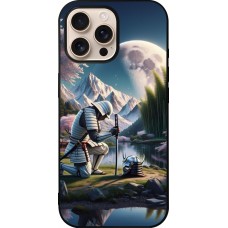 Coque iPhone 16 Pro Max - Silicone rigide noir Samurai Katana Lune