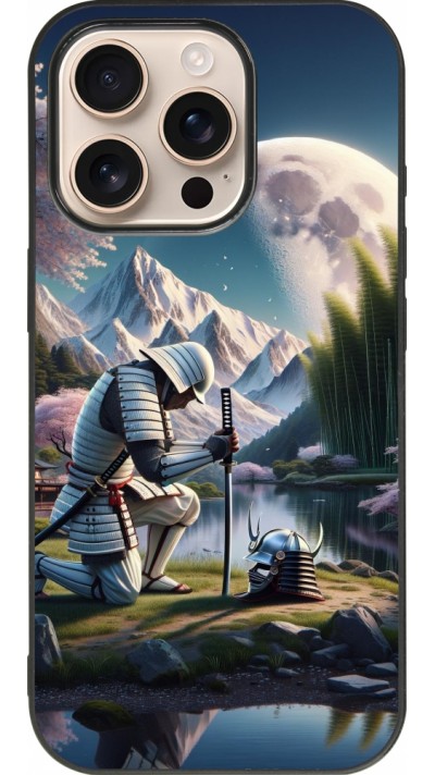 Coque iPhone 16 Pro - Silicone rigide noir Samurai Katana Lune
