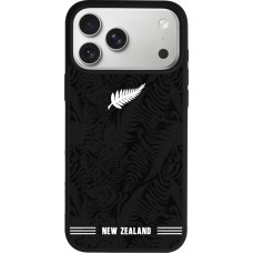 Coque iPhone 17 Pro Max - Silicone rigide noir Maillot de football Nouvelle-Zélande 2026 personnalisable