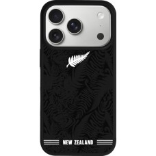 Coque iPhone 17 Pro - Silicone rigide noir Maillot de football Nouvelle-Zélande 2026 personnalisable