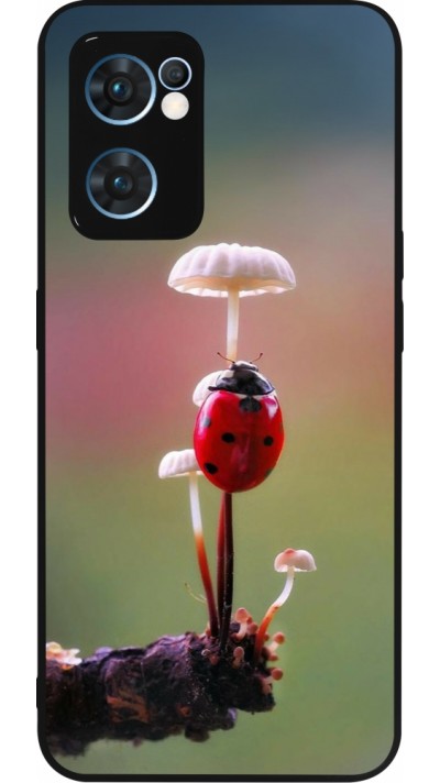 Coque OPPO Reno7 5G - Silicone rigide noir Ladybird on a mushroom 2026