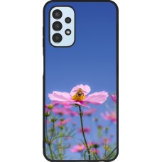 Samsung Galaxy A13 5G Case Hülle - Silikon schwarz Bee on a flower Spring 2026