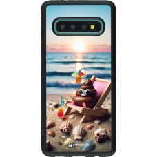 Samsung Galaxy S10 Case Hülle - Silikon schwarz Kackhaufen Emoji auf Liegestuhl