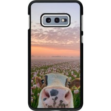 Samsung Galaxy S10e Case Hülle - Cow with tulips Spring 2026