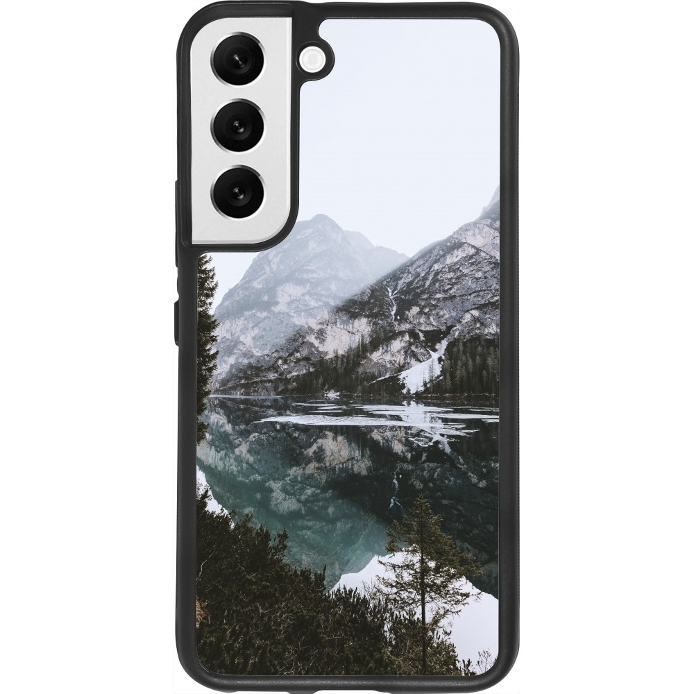 Coque Samsung Galaxy S22 - Silicone rigide noir Winter 22 snowy mountain and lake