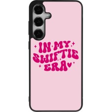 Coque Samsung Galaxy S24+ - Silicone rigide noir Taylor Swift In My Swiftie Era - Pink