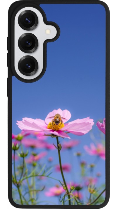 Coque Samsung Galaxy S26 - Silicone rigide noir Bee on a flower 2026