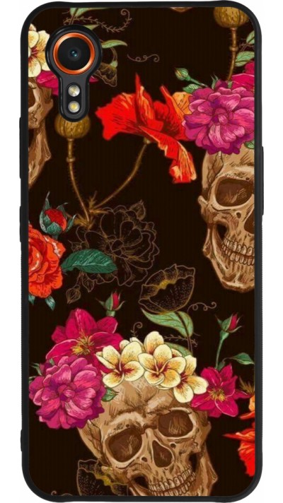 Coque Samsung Galaxy XCover 7 - Silicone rigide noir Skulls and flowers
