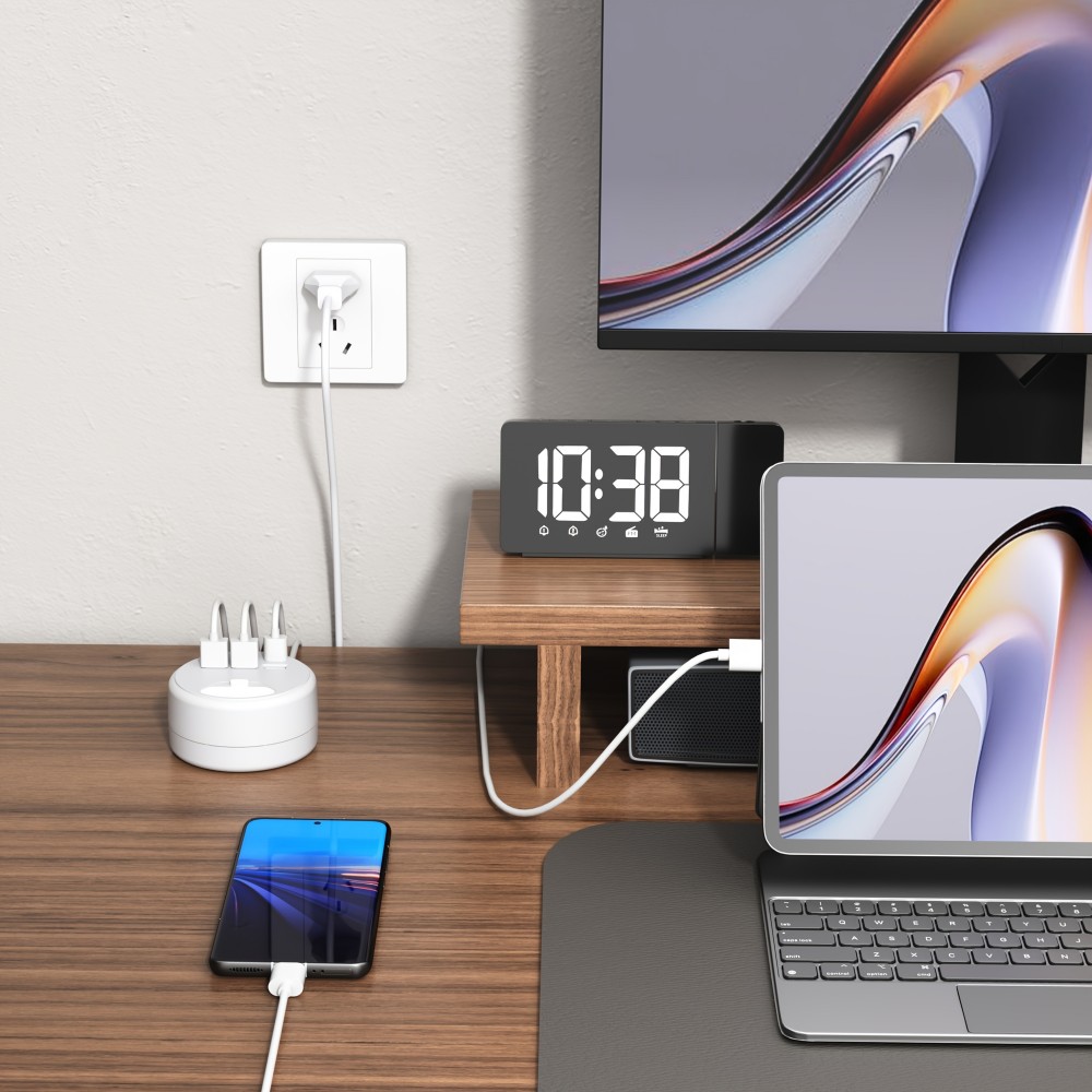 Chargeur USB 6 ports (3 USB-A + 3 USB-C) avec câble extensible (1.2 m) et lumière LED intégrée - Blanc