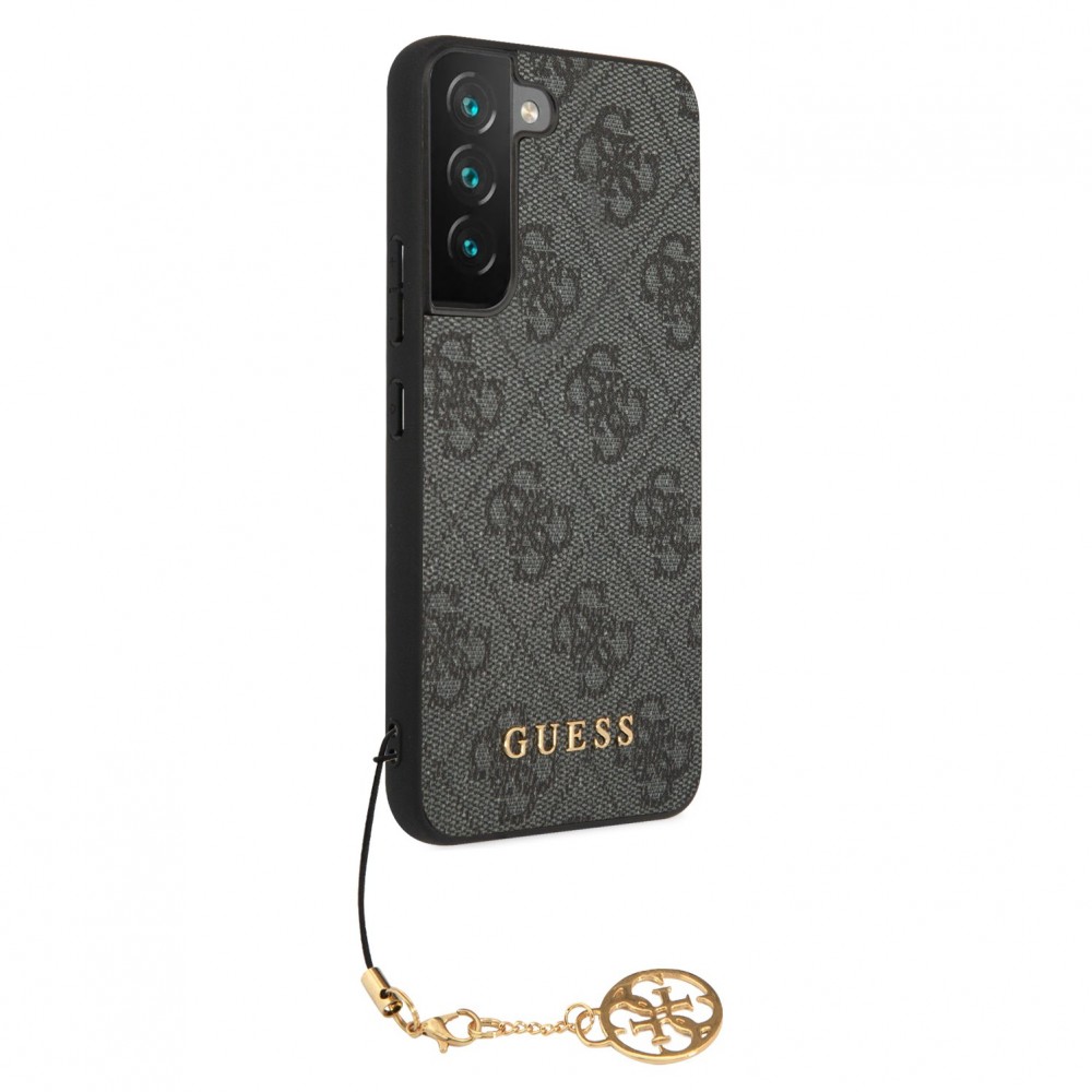 Coque Samsung Galaxy S24+ - Guess toile similicuir monogramme logo métallique doré avec pendentif charm - Noir