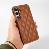 Coque Samsung Galaxy S24 - Etui en silicone avec surface en similicuir et porte-monnaie pliable - Brun