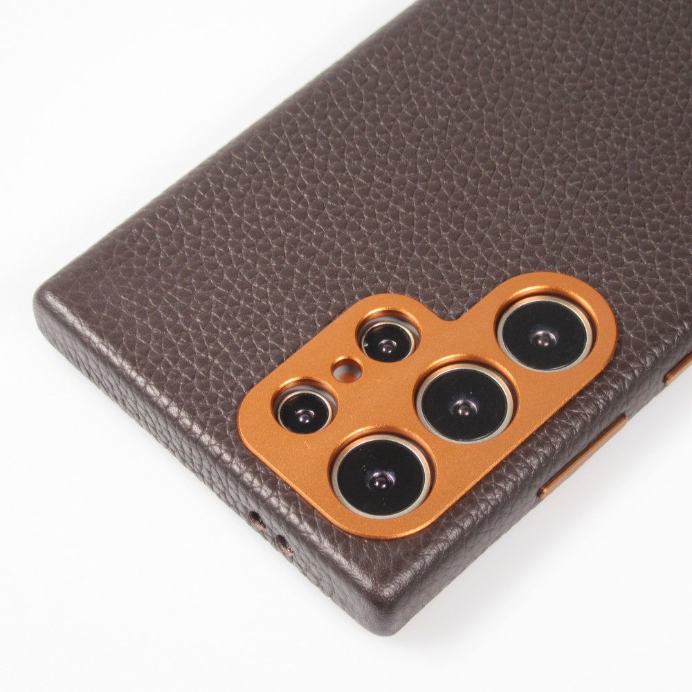 Galaxy S24 Ultra Case Hülle - Vollständig genarbtes Luxuskalbsleder mit Metallknöpfen und MagSafe - Dunkelbraun