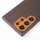 Galaxy S24 Ultra Case Hülle - Vollständig genarbtes Luxuskalbsleder mit Metallknöpfen und MagSafe - Dunkelbraun