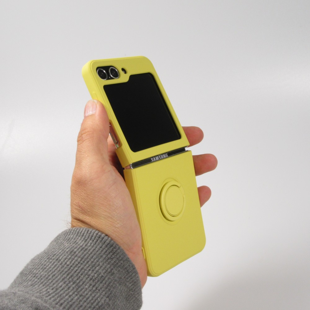 Galaxy Z Flip5 Case Hülle - Soft Touch mit Ring - Gelb
