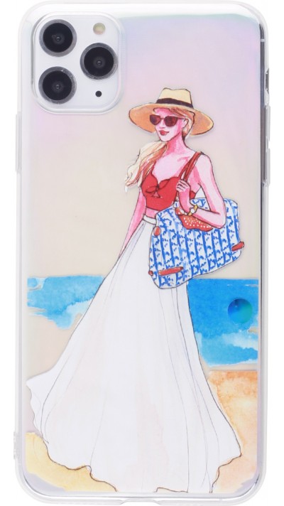 Coque iPhone 12 Pro Max - Woman beach