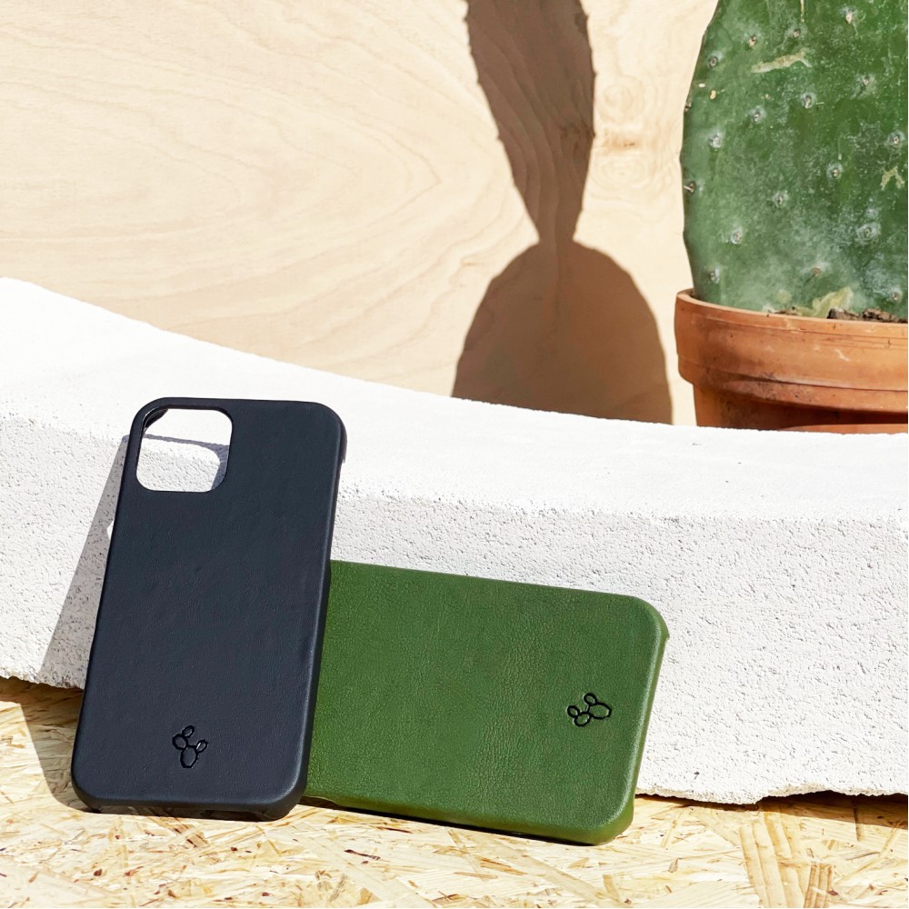 Coque iPhone 12 Pro Max - NOPAAL cuir de cactus vegan - Noir