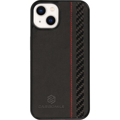 Coque iPhone 14 - Carbomile alcantara et carbone avec surpiqûres rouges (compatible MagSafe)