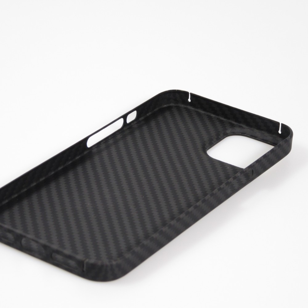 iPhone 15 Case Hülle - Carbomile Schutzcase aus echtem Aramid Carbonfaser - Schwarz