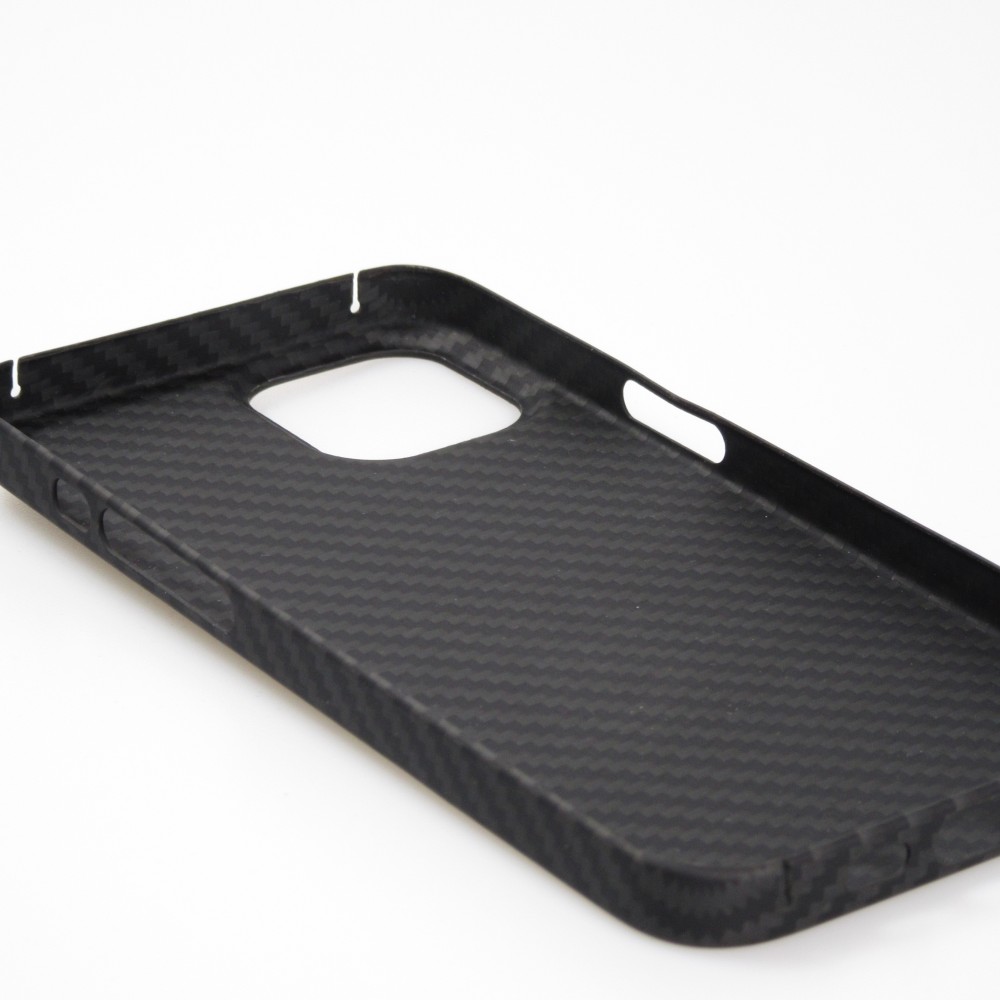 iPhone 15 Case Hülle - Carbomile Schutzcase aus echtem Aramid Carbonfaser - Schwarz