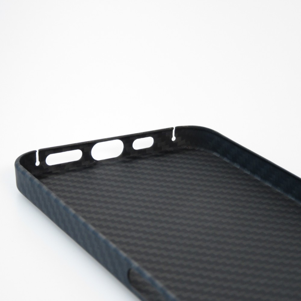 iPhone 15 Case Hülle - Carbomile Schutzcase aus echtem Aramid Carbonfaser - Schwarz