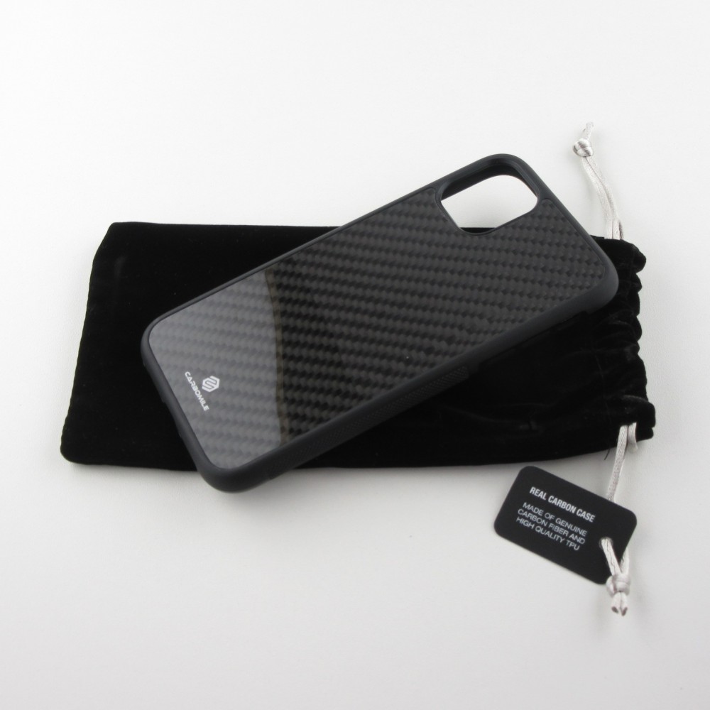 iPhone 15 Case Hülle - Carbomile Carbon Fiber (Kompatibel mit MagSafe)