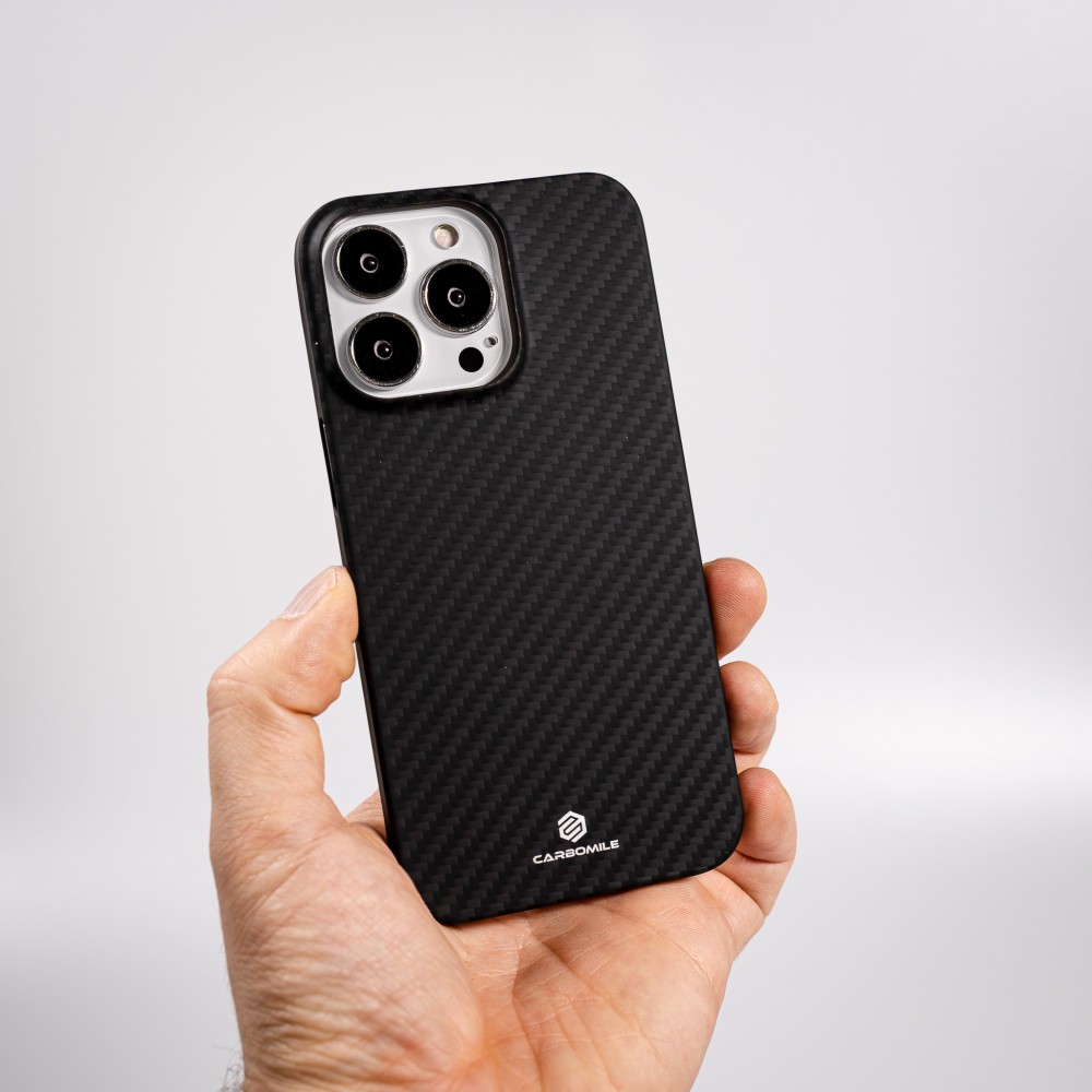 iPhone 14 Pro Case Hülle - Carbomile Schutzcase aus echtem Aramid Carbonfaser - Schwarz