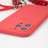 Coque iPhone 13 Pro Max - Gel silicone avec corde collier & chaîne de pierre décorative - Rouge