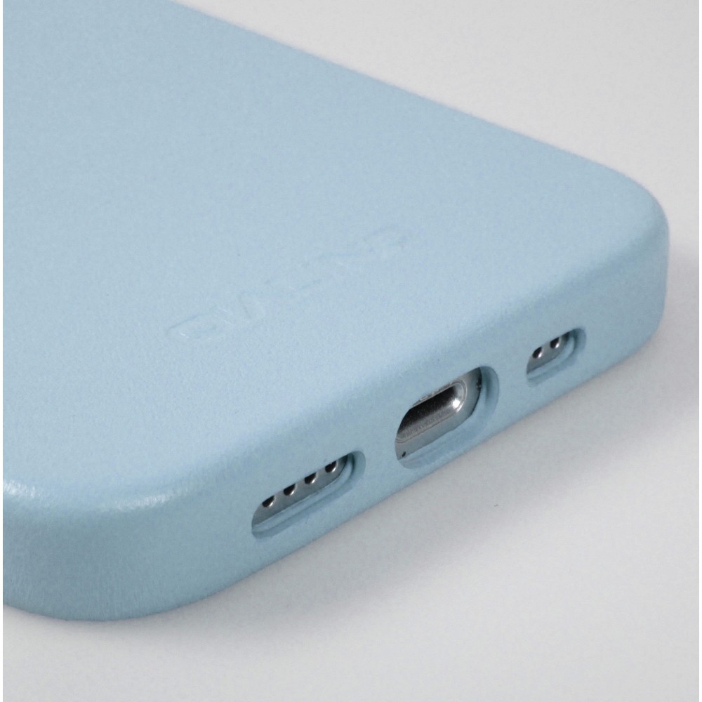 Coque iPhone 13 Pro - Qialino cuir véritable (compatible MagSafe) - Bleu clair