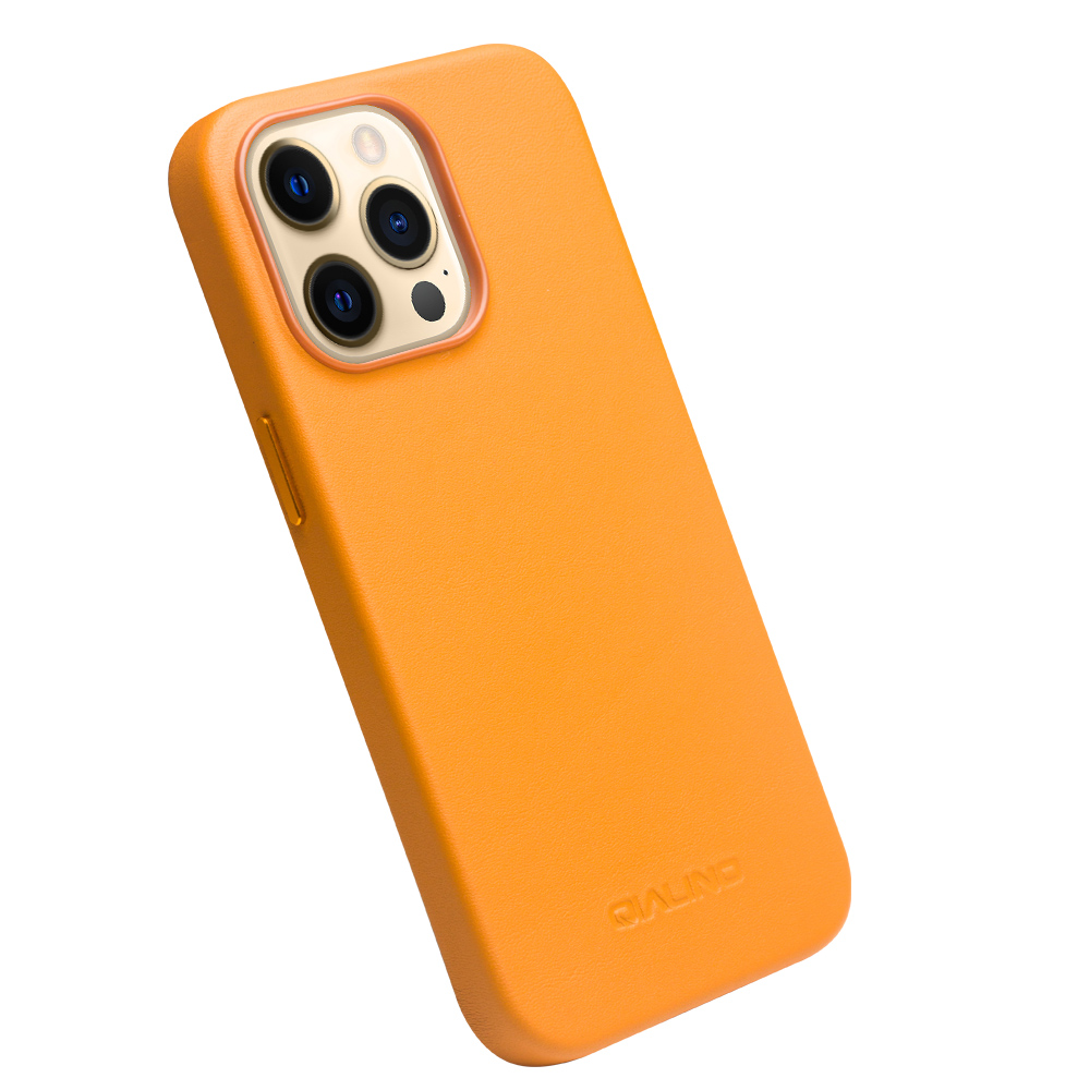 Coque iPhone 14 Pro Max - Qialino cuir véritable (compatible MagSafe) - Orange