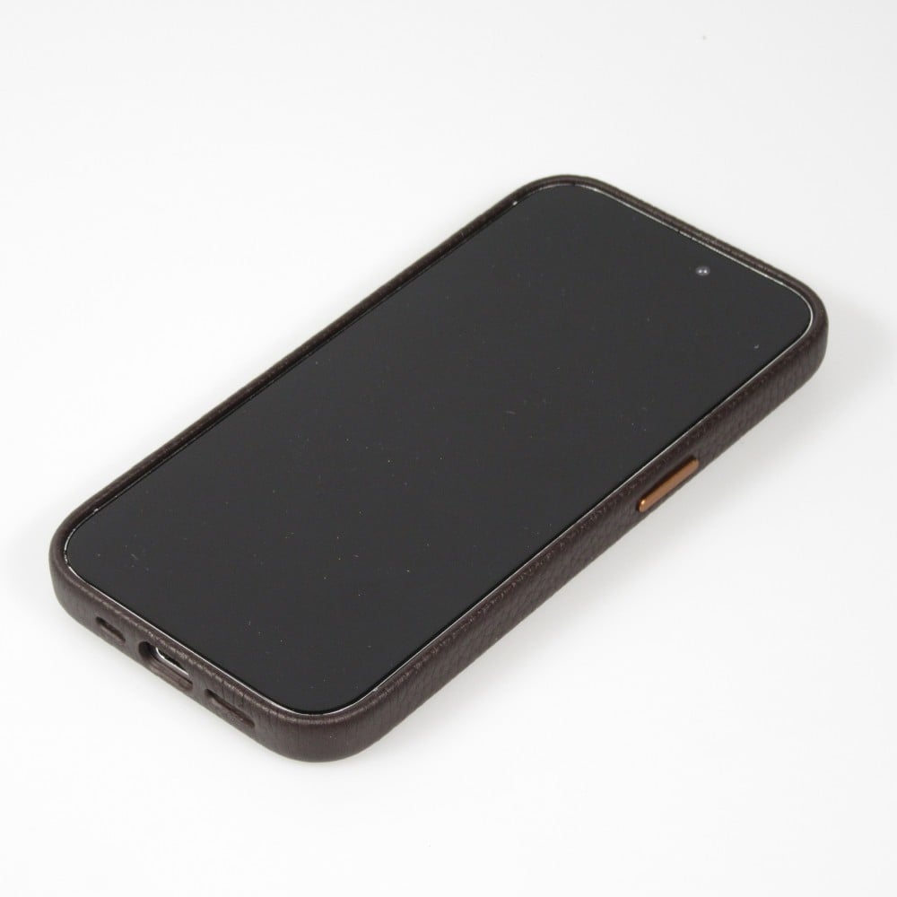 Coque iPhone 15 - Cuir de veau luxe grainé intégral avec boutons métalliques et MagSafe - Brun foncé