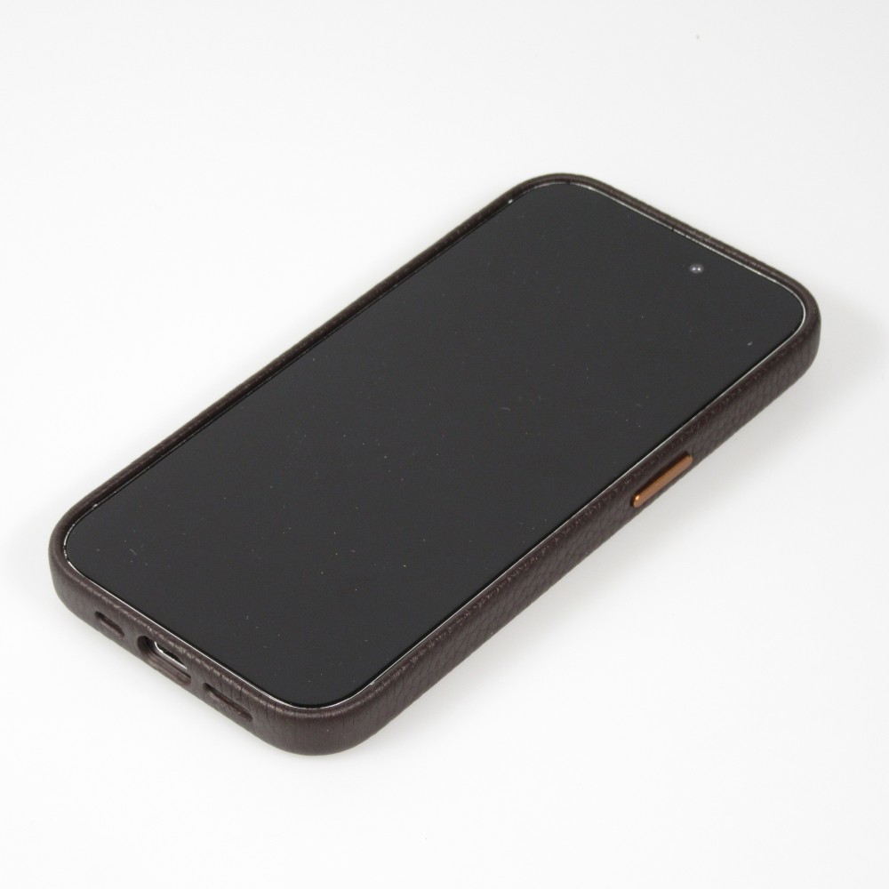 Coque iPhone 14 - Cuir de veau luxe grainé intégral avec boutons métalliques et MagSafe - Brun foncé