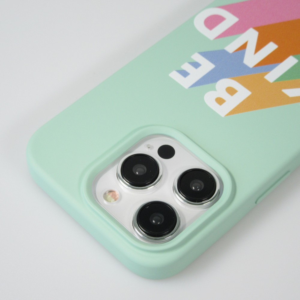 Coque iPhone 14 Pro - Gel silicone souple - Be Kind - Vert menthe