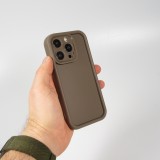 Coque iPhone 15 Pro - gel silicone super flexible avec absorbeur de 360 degrés - Brun