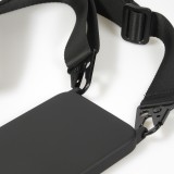 Coque iPhone 14 - Silicone mat avec lanière et mousqueton en fer - Noir